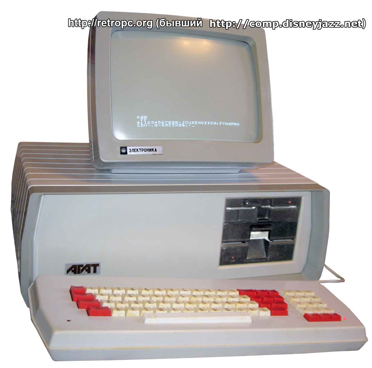 Компьютер Агат 9 в режиме клавиатурного монитора