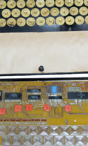 Часть клавиатуры изнутри от компьютера Истра 4816 Курск
