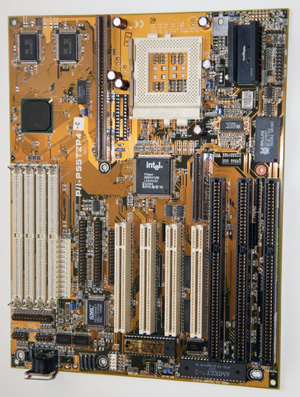   Socket 7  Pentium 1 P55T2P4-C rev. 2.3
