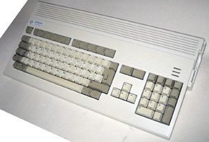 Компьютер Amiga 1200/HD40 вид сверху