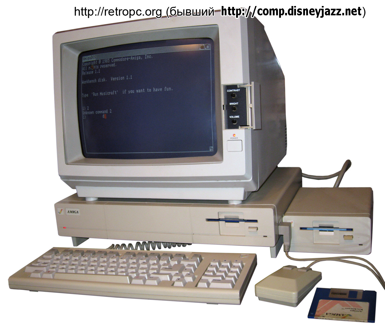 Комплект компьютера Amiga 1000 в рабочем состоянии
