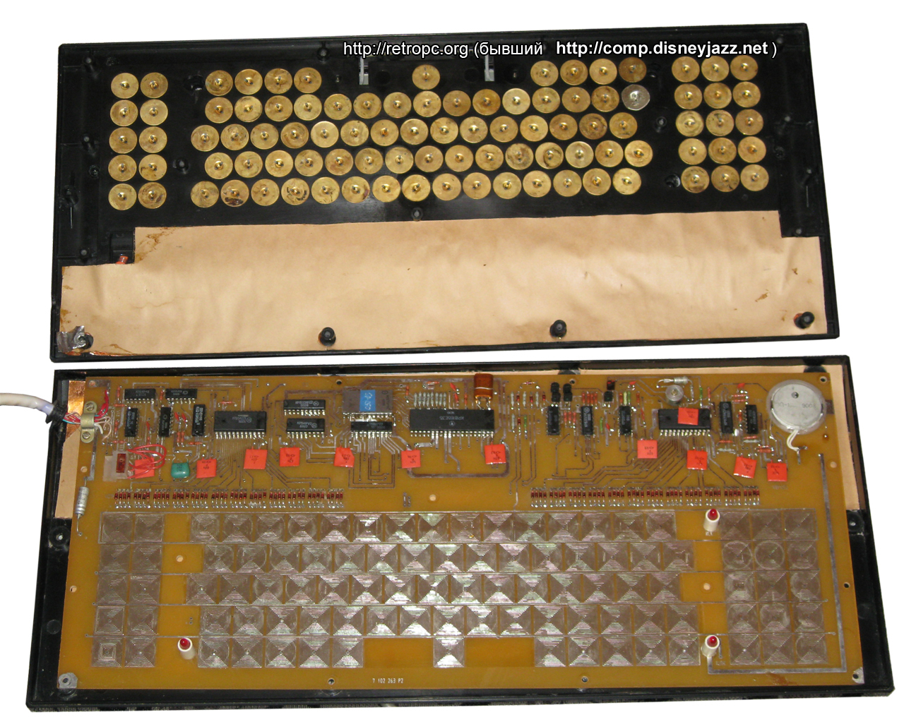 Клавиатура изнутри от компьютера Истра 4816 Курск