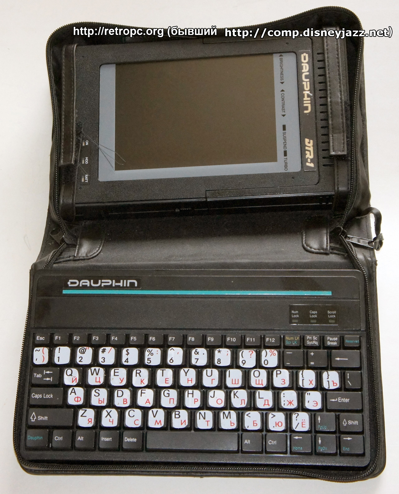 Планшетный ноутбук Dauphin DTR-1