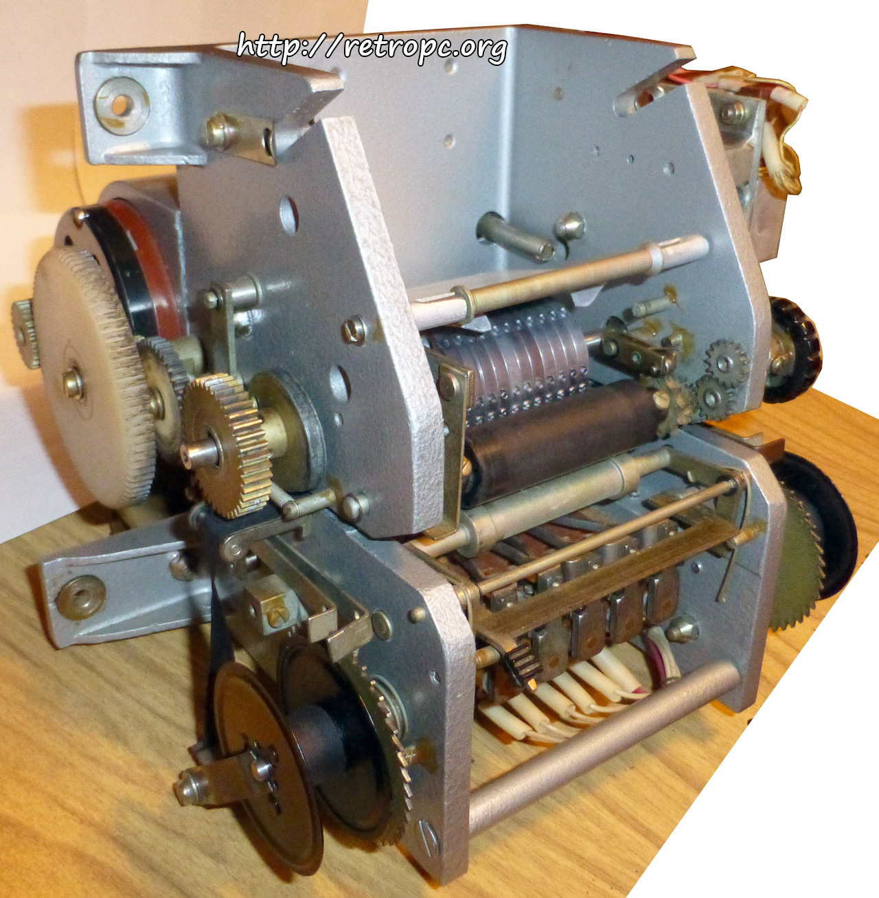 Цифропечатающее устройство Б3-15 - вид на модуль печатного механизма 3