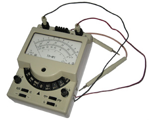 Ампервольтметр испытатель транзисторов типа ТЛ-4М