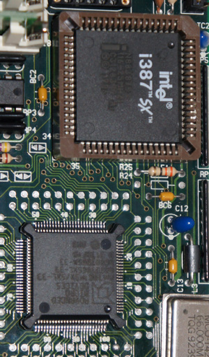Процессор AM386 и Intel 387SX