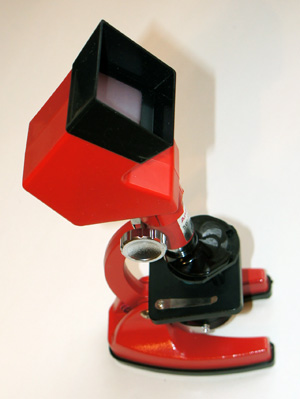 Микроскоп Аналит (Analyt) с установленным проекционным экраном