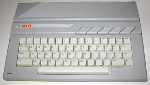 Atari 65XE внешний вид