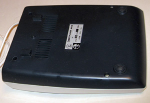 Калькулятор Электроника МК 44 вид снизу