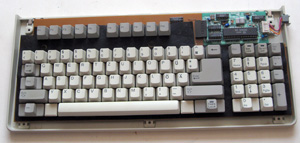 Клавиатура от переносного компьютера Sharp PC-7000 - вид изнутри