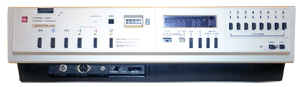 Видеомагнитофон Электроника ВМ-12 вид спереди