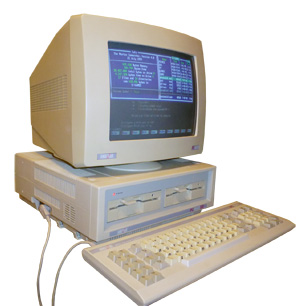 Amstrad PC1640DD с загруженным Нортоном с винчестера