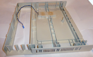 Вид верхней крышки корпуса Amstrad PC1640DD изнутри