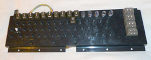 Клавиатура Commodore C64 в процессе сборке после чистки
