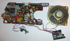 Приёмник Сокол-304 и блок питания Кварц БП-1 - основная плата со всей электроникой со стороны деталей