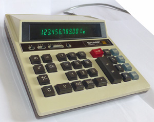 Калькулятор Sharp Compet CS-2122 в рабочем виде