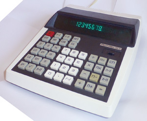 Калькулятор Электроника МК 45 в рабочем состоянии