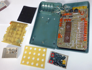Калькулятор Электроника Б3-19М в открытом виде (микросхемы К145ИК3П и К145ИК4П)