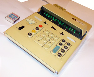 Калькулятор Toshiba BC-1414 в рабочем состоянии