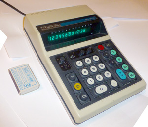 Калькулятор Toshiba BC-1217A в рабочем состоянии