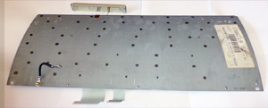 Изогнутая и запаянная подложка клавиатуры IBM PS/1 вид снизу