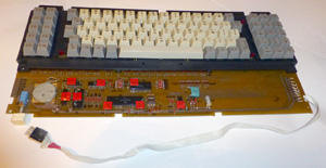Блок клавиатуры в информационно-игровом компьютере Ассистент 86/128