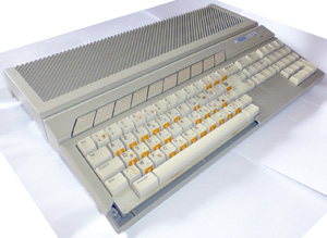 Atari 520 STf вид снаружи