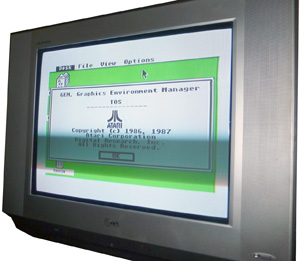 Atari 520 STfm в рабочем состоянии - экран информации