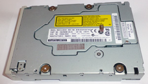 Дисковод магнитооптических дисков Fujitsu MCE3130SS GigaMO 1.3 GB вид на этикетку